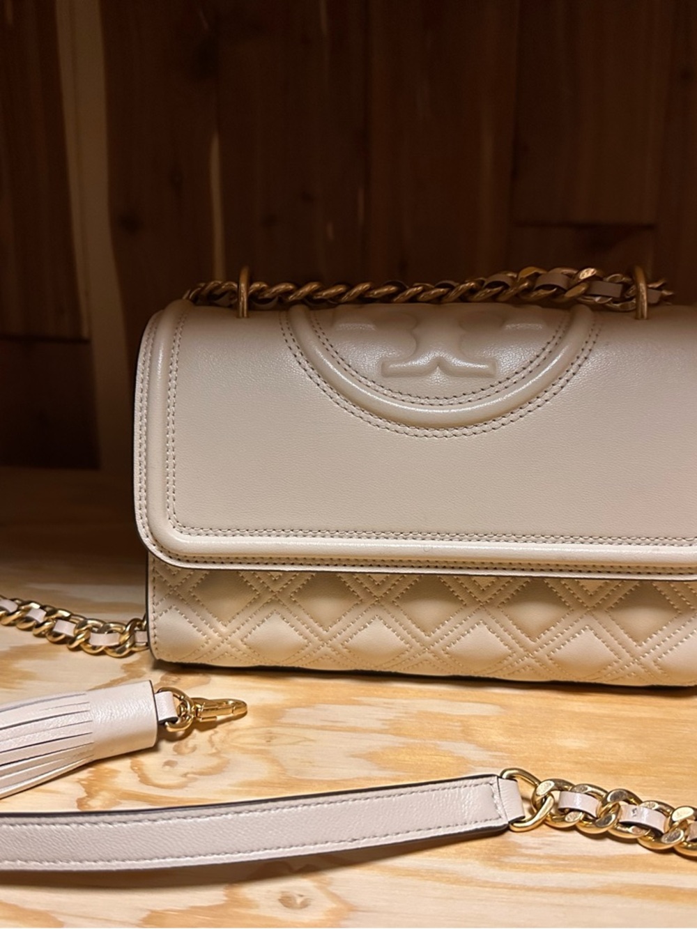 Tory Burch Cream Quilted Leather Shoulder Bag with Gold Chain